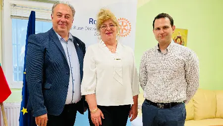 Ротари клуб Русе направи ценно дарение на дом "Приста" за възрастни с деменция и Алцхаймер