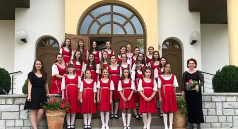 Хор &bdquo;Дунавски вълни&ldquo; пожъна аплодисменти в Словакия