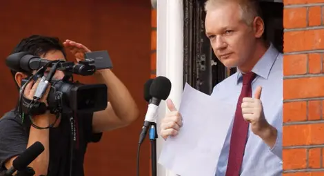 Джулиан Асандж предлага сделка на Тръмп срещу помилване