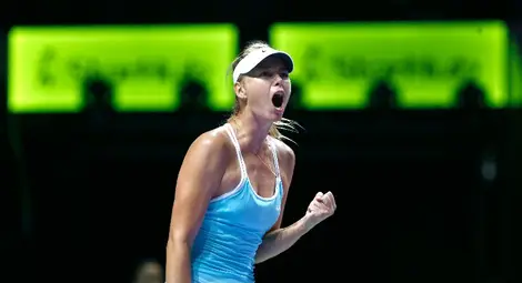 Шарапова започна с успех над Радванска в заключителния турнир на WTA