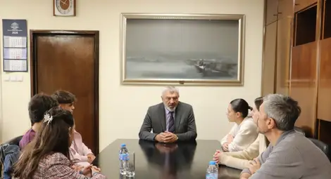 Възпитаници на Националното училище по изкуствата в Русе  посетиха Областната управа