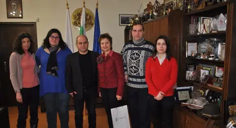 Стажове за младежи с увреждания  обсъдиха студенти с кмета Стоилов