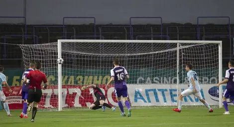 „Дунав“ с камара проблеми преди реванша срещу „Етър“ „Дунав“ с камара проблеми преди реванша срещу „Етър“