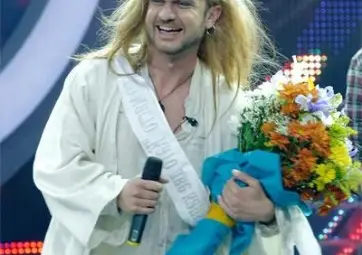 Ненчо празнува цяла вечер победата в &ldquo;Като две капки вода&rdquo; 