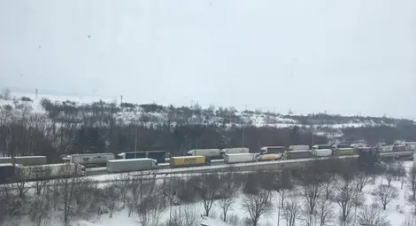 Борисов се ангажира с опашките на Дунав мост