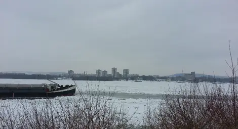 Русенски екипаж стeгнат в леден корсет до Силистра