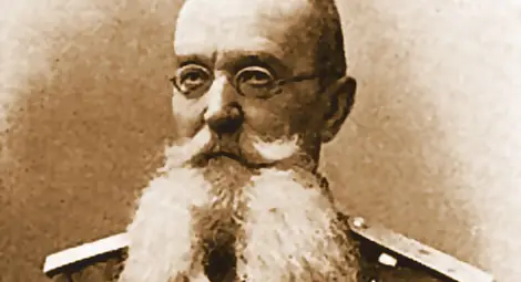 Полковник Михаил Александрович Газенкампф – началник на службата по печата, който осигурява акредитацията на руските и чуждестранните военни кореспонденти към армията. Полковник Михаил Александрович Газенкампф – началник на службата по печата, който осигурява акредитацията на руските и чуждестранните военни кореспонденти към армията.