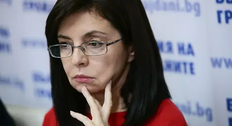 Кунева: Предлагам първият закон, който новото НС приеме, да е антикорупционният