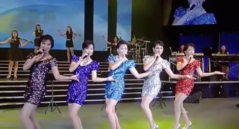 Севернокорейска попгрупа прекрати турнето си в Китай преди да е започнало /галерия/