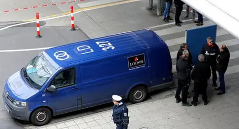 Трима атакуваха камион с пари в Гемрания и простреляха охранител на летището в Кьолн