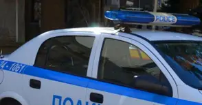 Дрогиран и пийнал шофьор приключи гонка с полицаи в бетонна стена