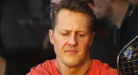 Шумахер със сериозна травма на главата след падане от ски Шумахер със сериозна травма на главата след падане от ски