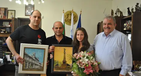 Стоилов поздрави трикратна европризьорка по карате