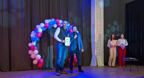 Емилиян Енев и д-р Никола Илчев /вляво/