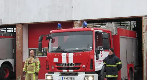 Пожарната влиза в болниците след трагедията в Румъния