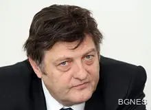 Държавата създава фонд за строителство на жилища за роми и социално слаби