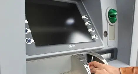 Три пъти грешен ПИН код в банкомата вече струва 1 лев