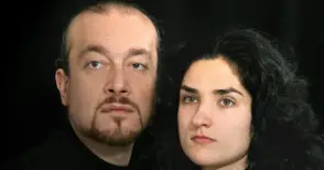 Пламен Бейков и Божена Петрова  подаряват „Тризвучия“ на меломаните