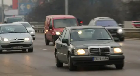 Многознайковците в колата най-много дразнят шофьорите