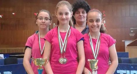 „Две могили“ номер 1 на държавно по тенис на маса „Две могили“ номер 1 на държавно по тенис на маса