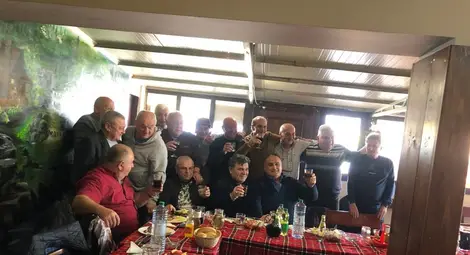 Дунавски футболни ветерани на купон със спомени за вицешампионска титла Дунавски футболни ветерани на купон със спомени за вицешампионска титла