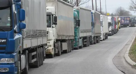 Недостигът на шофьори на ТИР-ове ще донесе милиарди загуби