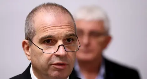 Вицепремиерът Гроздан Караджов открива информационна среща за въвеждане на еврото