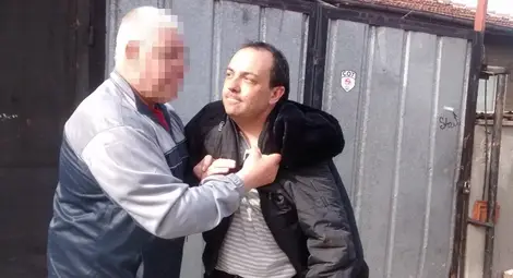 Изрод влачи куче с кола! Човекът, който спаси горкото животинче, го чака присъда