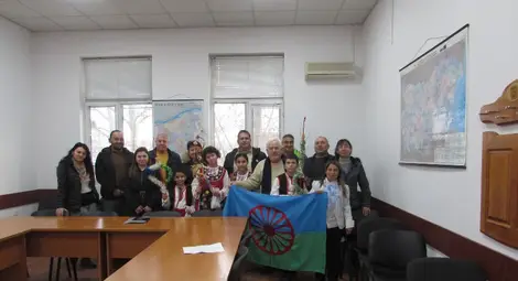 Медиатор на годината организира традиционното сурвакане на Василица в Сливо поле