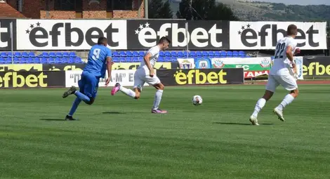 &bdquo;Дунав&ldquo; срещу съсед в таблицата, испанско крило пристигна на проби