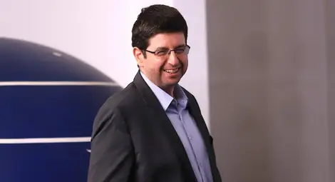 Доц. Петър Чобанов: Администрацията е прекалено раздута, трябва да се дигитализира Доц. Петър Чобанов: Администрацията е прекалено раздута, трябва да се дигитализира