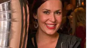 Неда Малчева раздава автографи в Русе с бестселъра „Ще видиш ти, като родиш!“