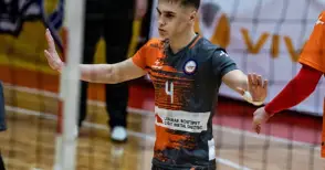 Сеньор Силвано Пранди повика Симеон Добрев в първия волейтим