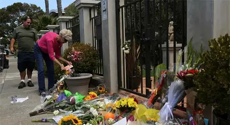 Робин Уилямс си рязал вените преди да се обеси /галерия/