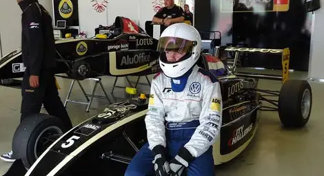 Жоро Тачков покори България, но за изява в света му трябват хиляди евро