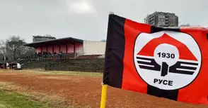 Империята отвръща на удара - БФС отложи мача на „Локо“ с „Рилци“