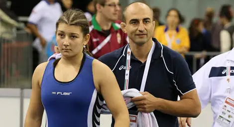 Виктория Бобева пета на тепиха на „Яшар Догу“ Виктория Бобева пета на тепиха на „Яшар Догу“