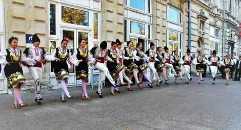 Американският президент Роналд Рейгън останал омагьосан от талантите на ансамбъл &bdquo;Здравец&ldquo;