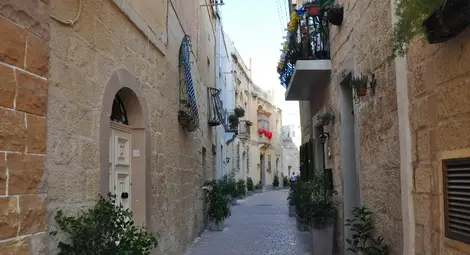 Лазурно море и чисти брегове - големите козове на малката Малта