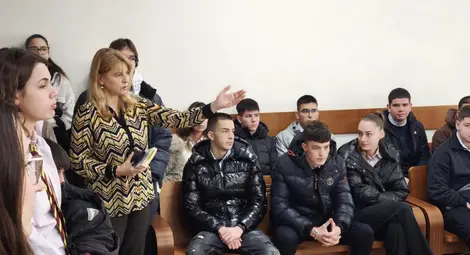 Административният съд в Русе присъединяма 4 гимназии към образователната програма на ВСС и МОН