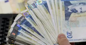Средната заплата в Русе намалява до 659 лева