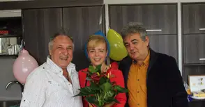 Бате Енчо поздрави с танц рожденичката Даниела Шилкова