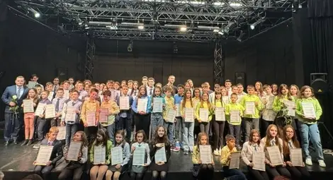 Пенчо Милков към учениците с изявени дарби: Бъдете уверени, че усилията ви ще бъдат възнаградени