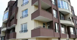 Жилищното строителство крета близо до точката на замръзване