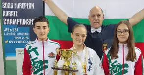 Услужливи стени в Литва лишиха от злато Елица Стелиянова