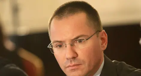 Разпитват Джамбазки за расистките му обиди в Страсбуг