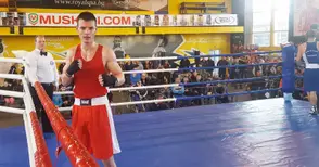 Николай Коев шампион на държавното по бокс