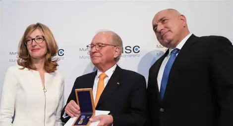 България е готова да инвестира веднага в трети мост на Дунав, заяви Борисов