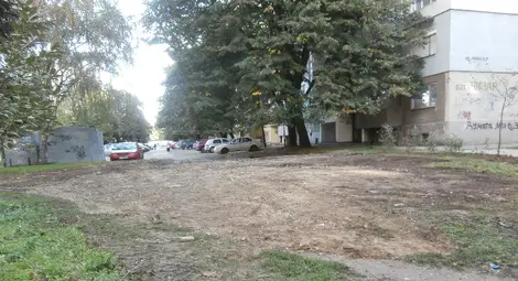 Хората искат това място да се превърне в градина. Снимка: Авторът Хората искат това място да се превърне в градина. Снимка: Авторът