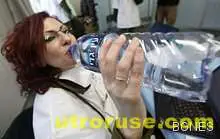  Литър вода на ден за скоростно отслабване 